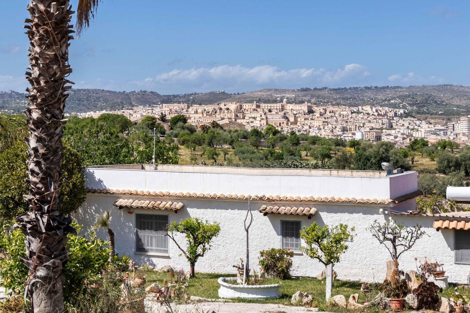Villa Annamaria Noto Exterior photo